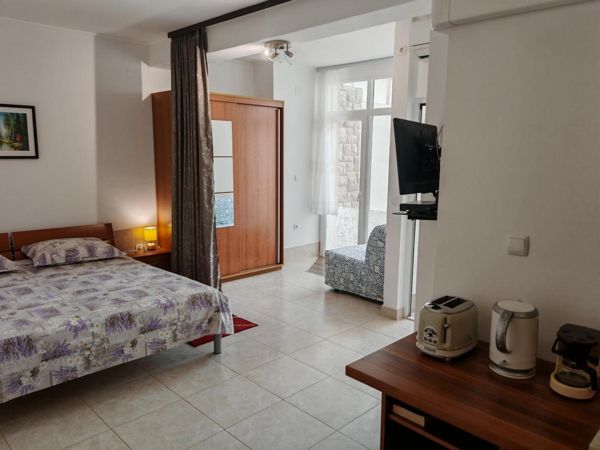 Apartment Paladin Примоштен Екстер'єр фото